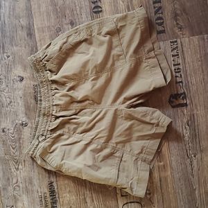 LL Bean, khaki, shorts size m/l